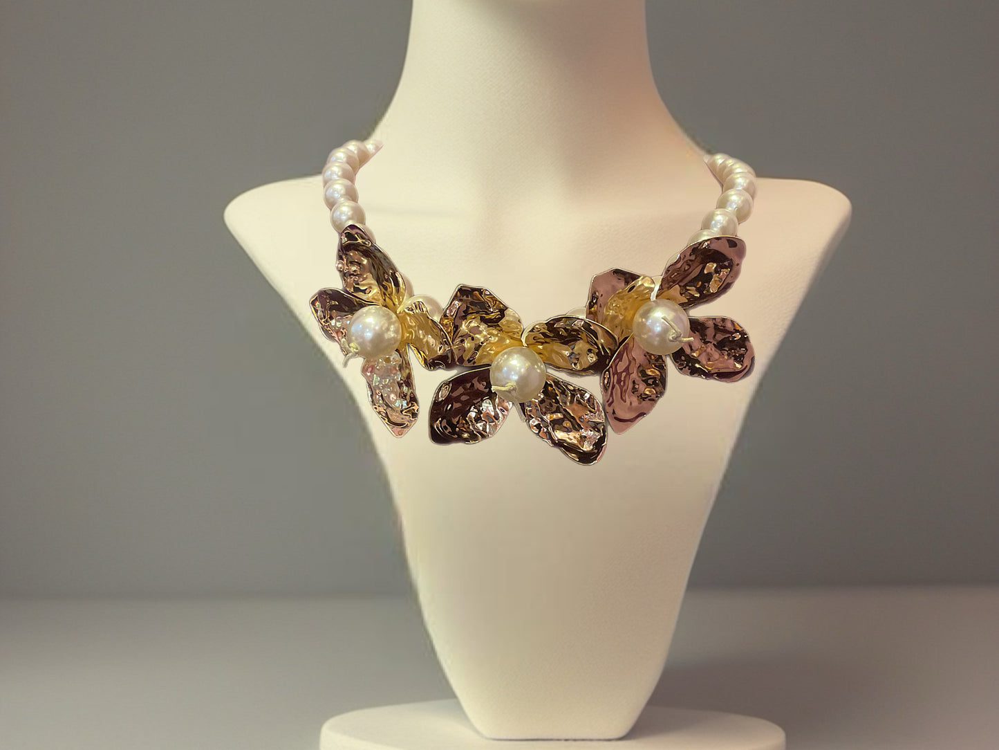 Pearl Pedal Necklace