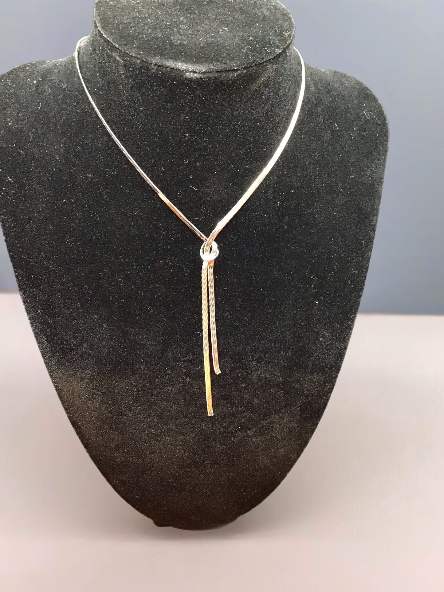 Twist of Style- Necklace