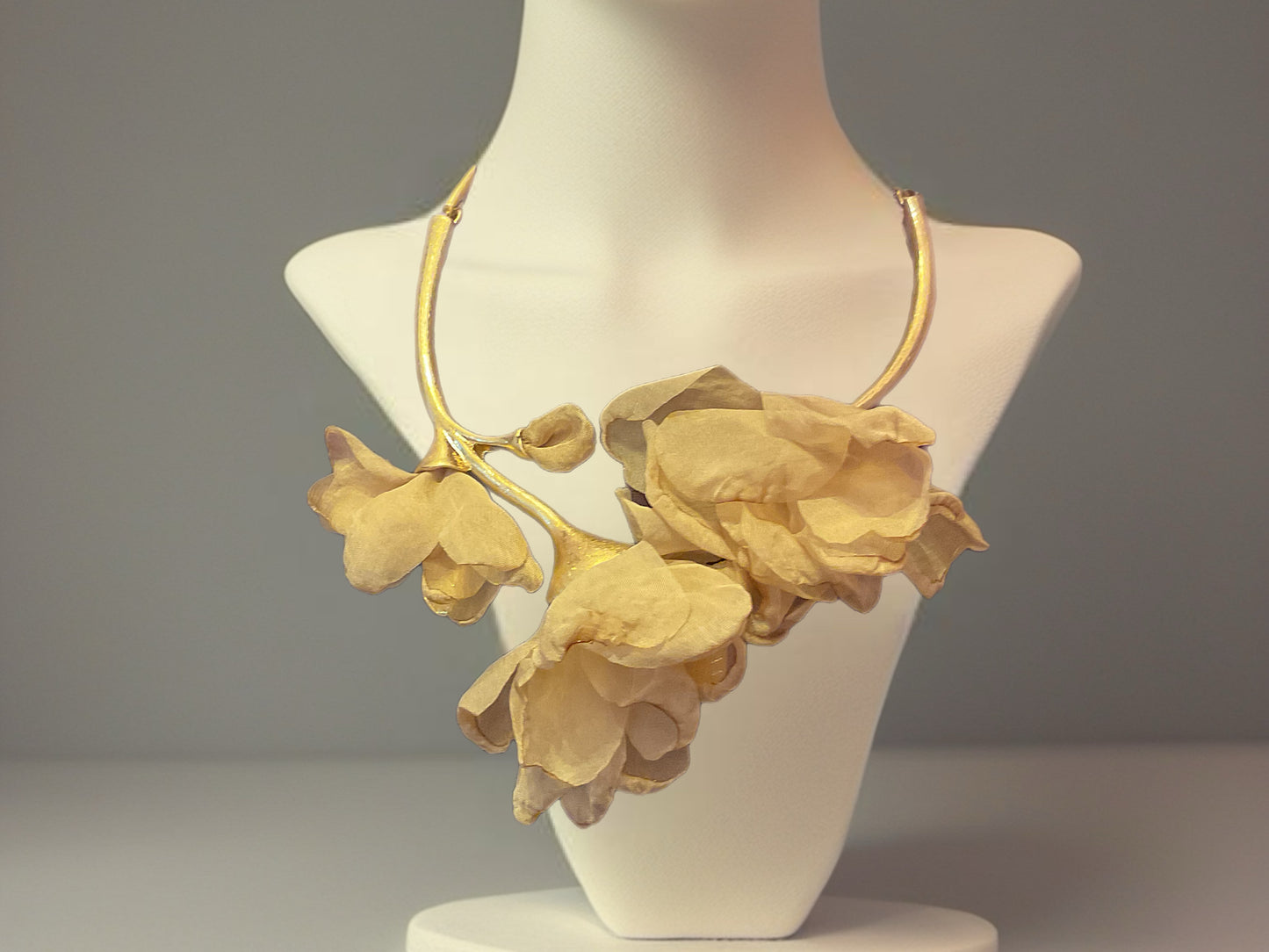 Floral Waves Necklace