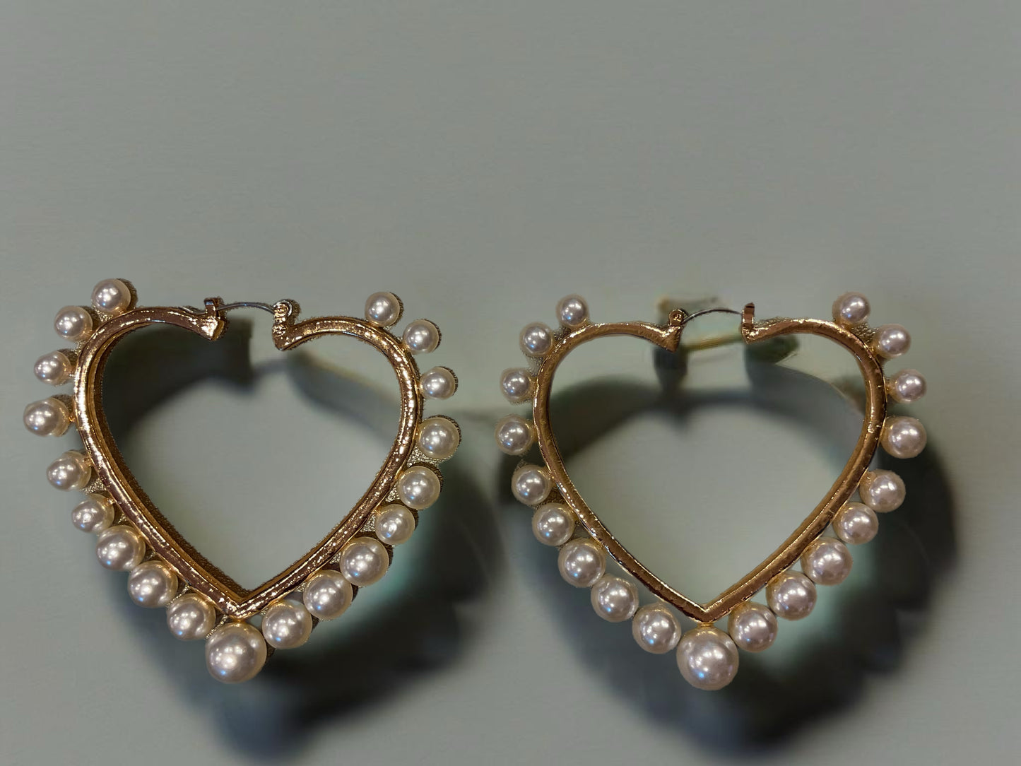 Heart of Pearl- Earrings