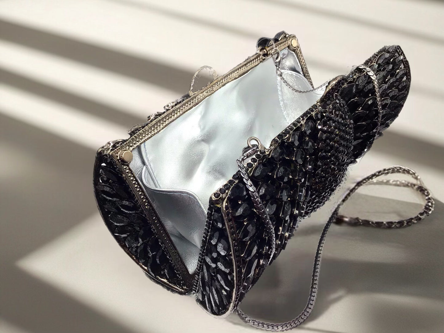 Noir Swan Crystal Swarovski-Purse