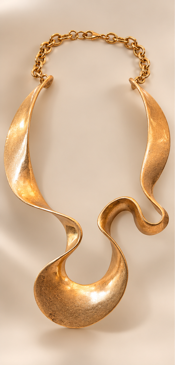 Golden Curves- Necklace