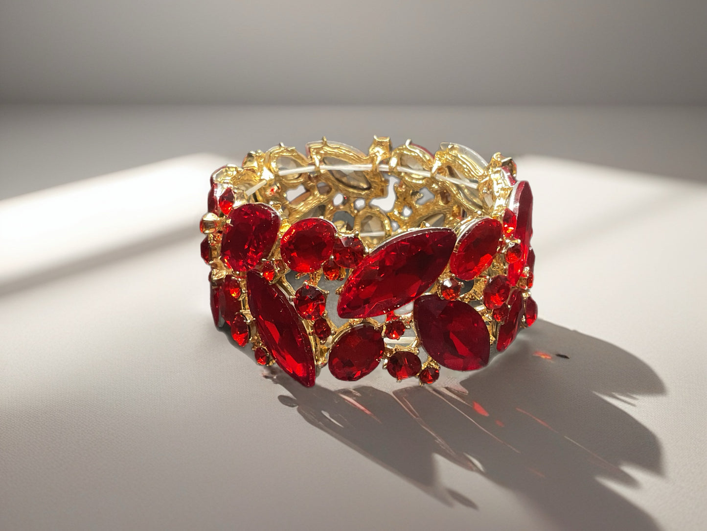 Sweet Scarlet-Bracelet