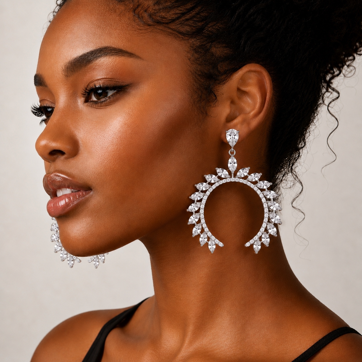 Main Character-Earrings