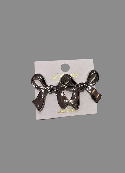 It Girl Bow earrings- silver