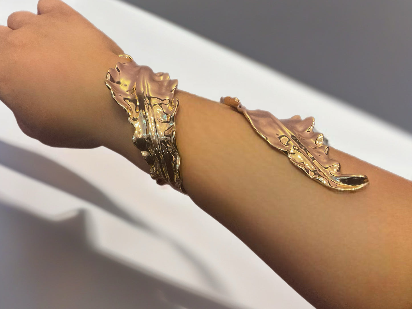 Radiant Aura Cuff-Bracelet