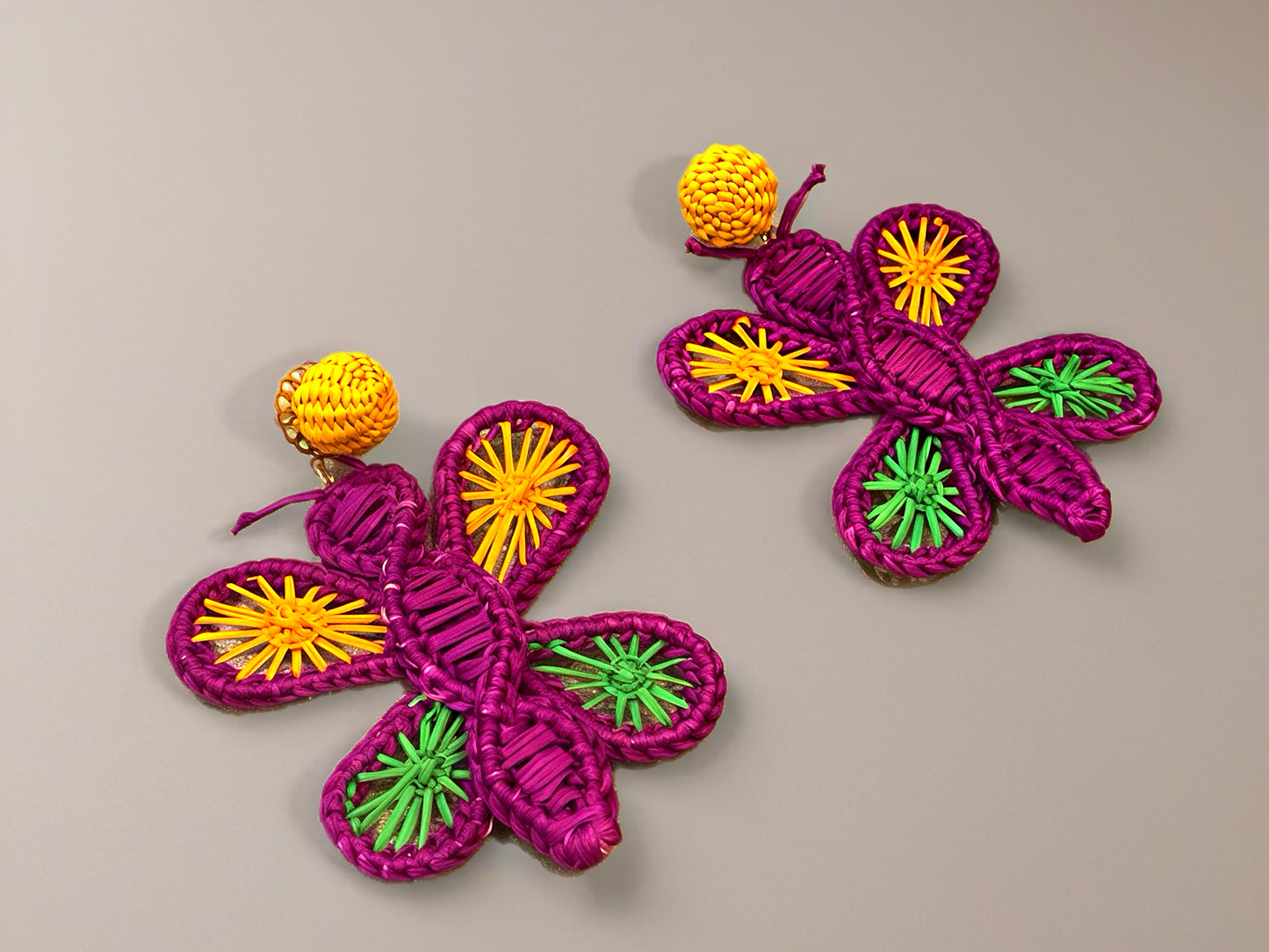 Iraca Flutter-Earrings