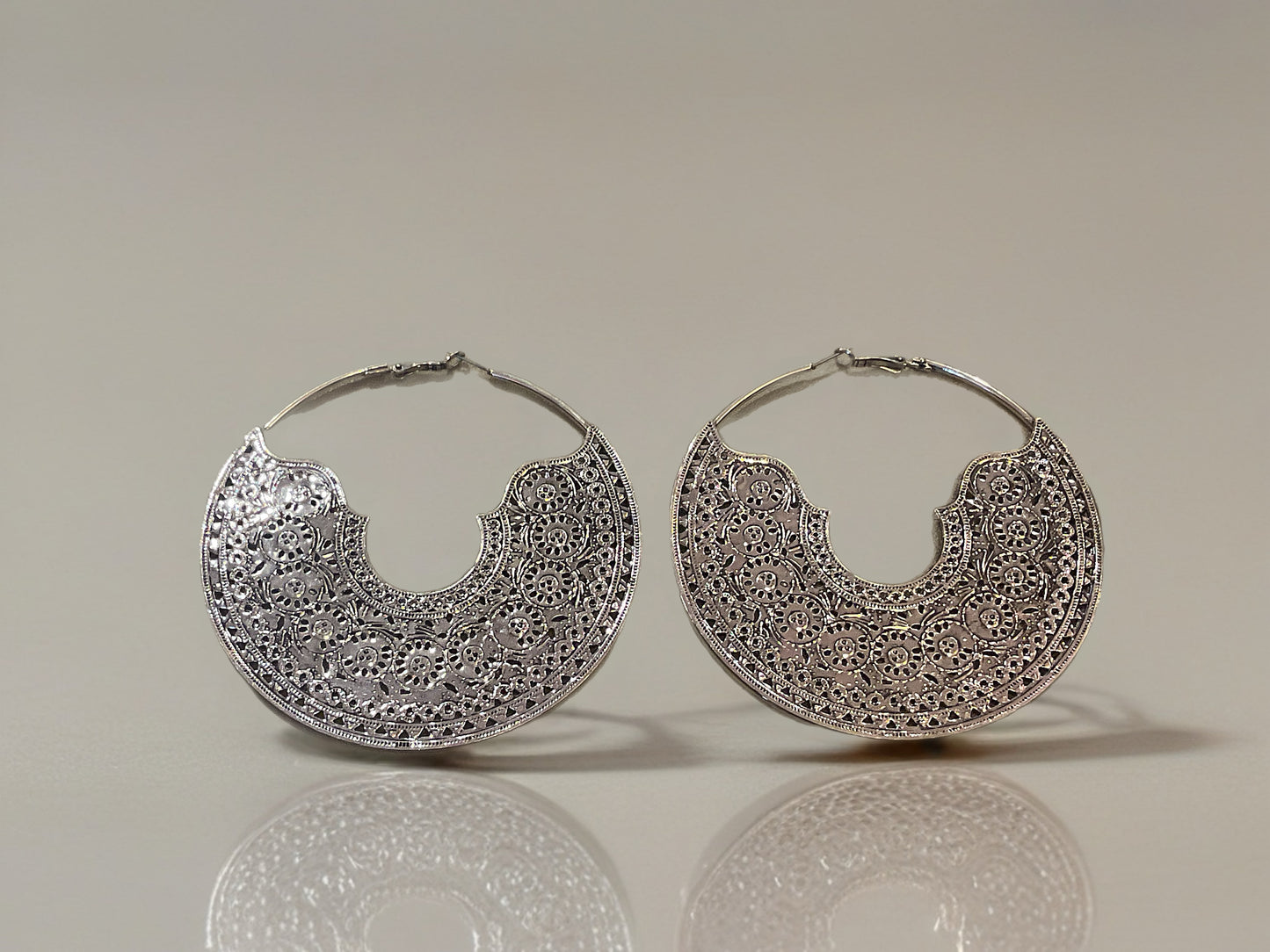 Eterna Lace Hoop-Earrings