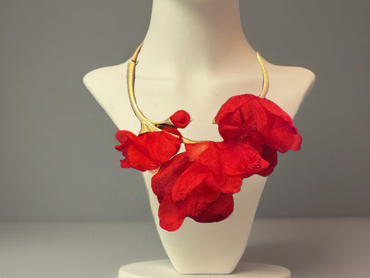 Floral Waves Necklace