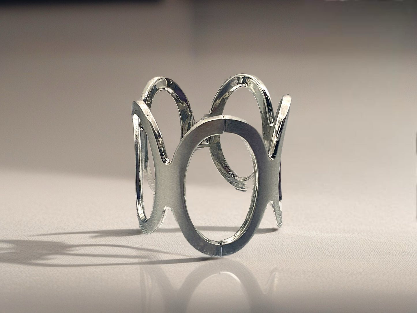 The Arc Cuff-Bracelet