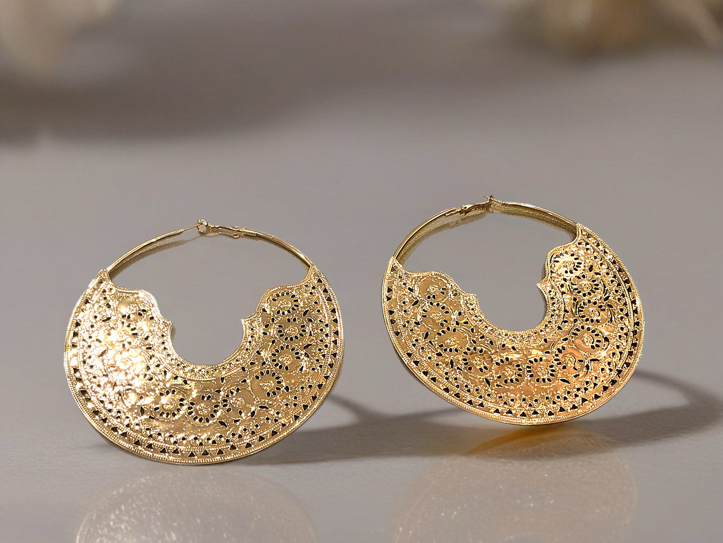 Eterna Lace Hoop-Earrings