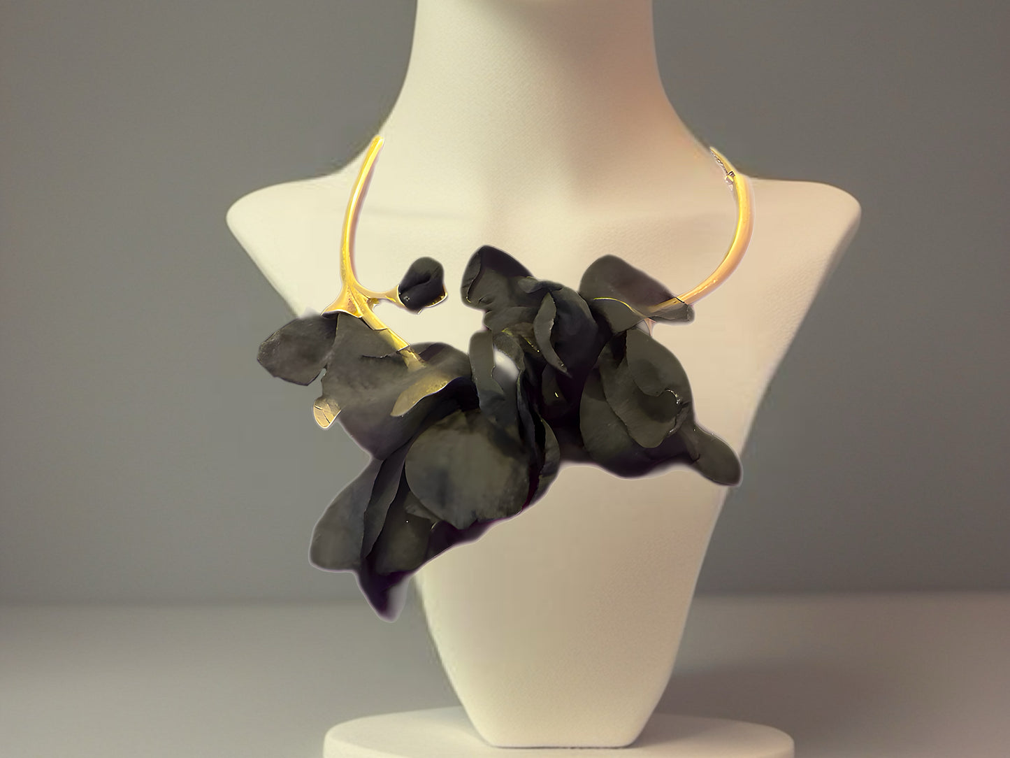 Floral Waves Necklace