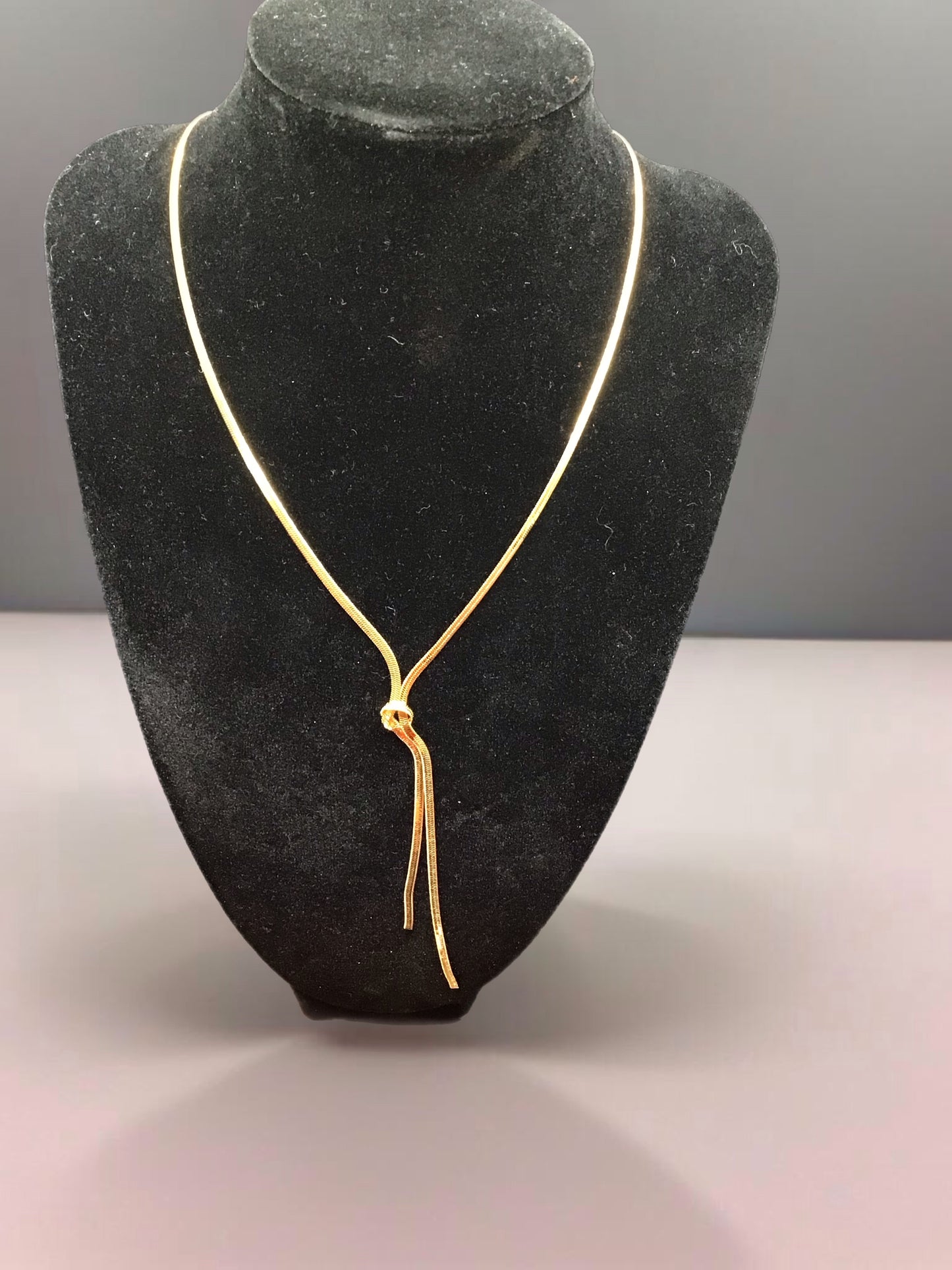 Twist of Style- Necklace