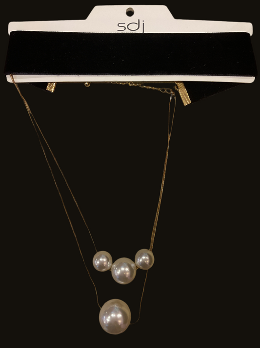 Lai of Pearls- Choker