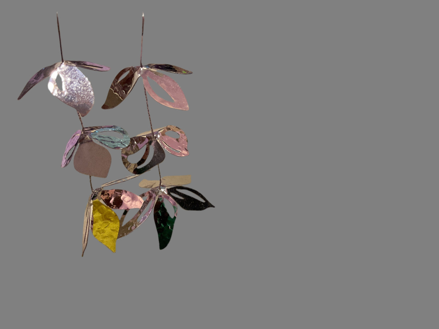 Dancing leaves earrings