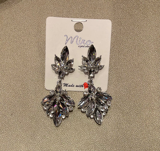 Ice Queen Dangled Earrings - Sliver
