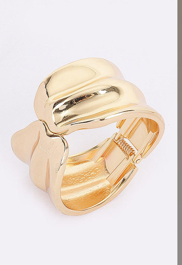 Golden Circle Elegance- Bracelet