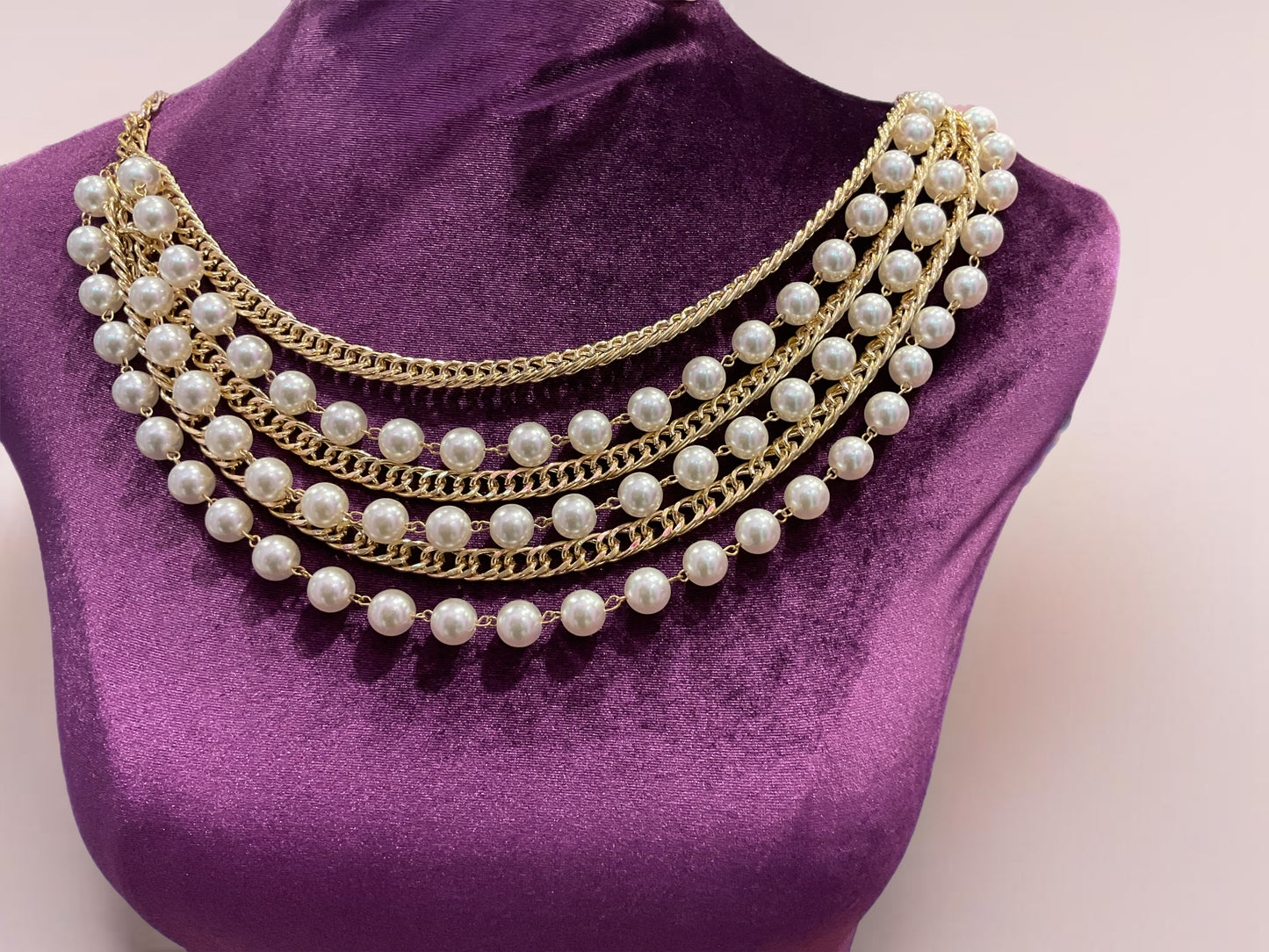 Pearl Daydream-Chain belt