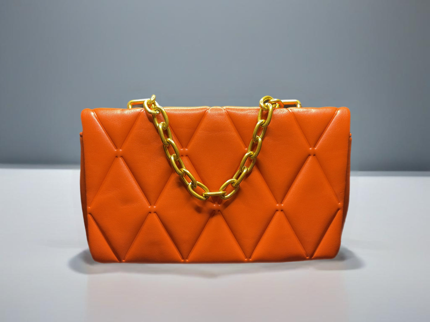 Quilt around small crossbody purse