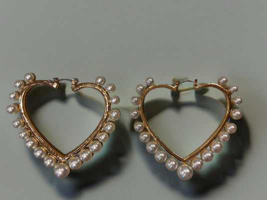 Heart of Pearl- Earrings