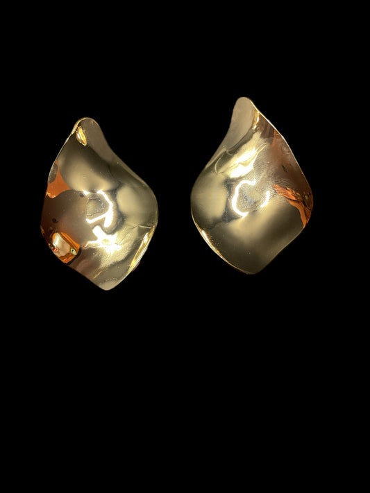 Half Whispered Wish- Earrings