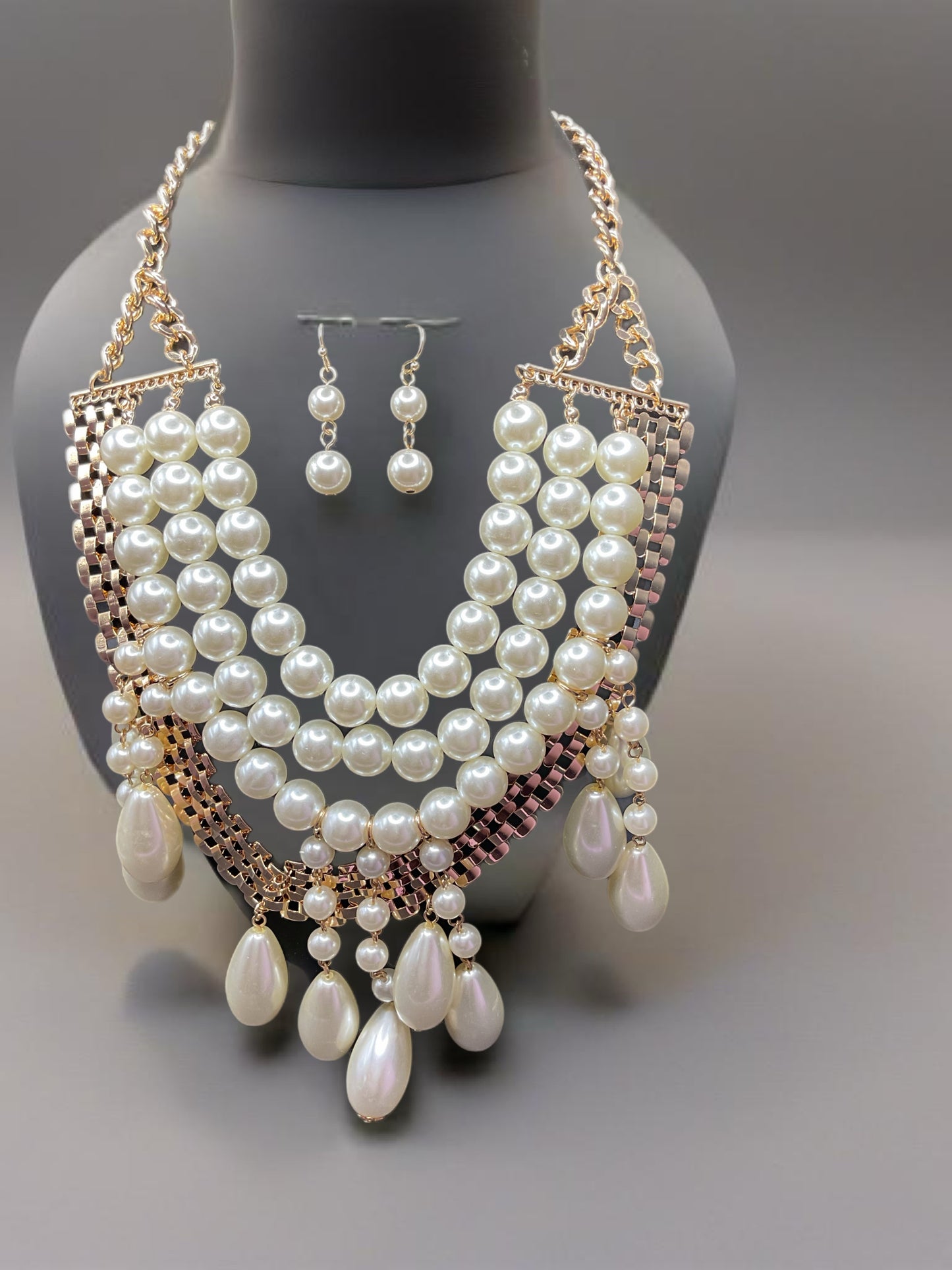 Heiress Necklace & Earring Set