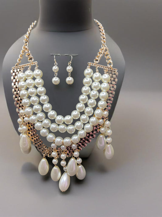 Heiress Necklace & Earring Set