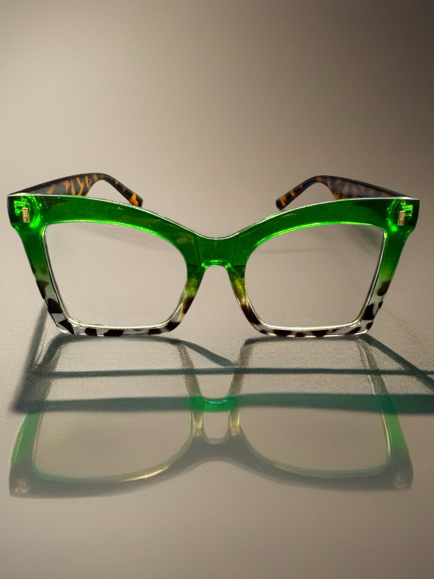 Wild Side-Eyewear