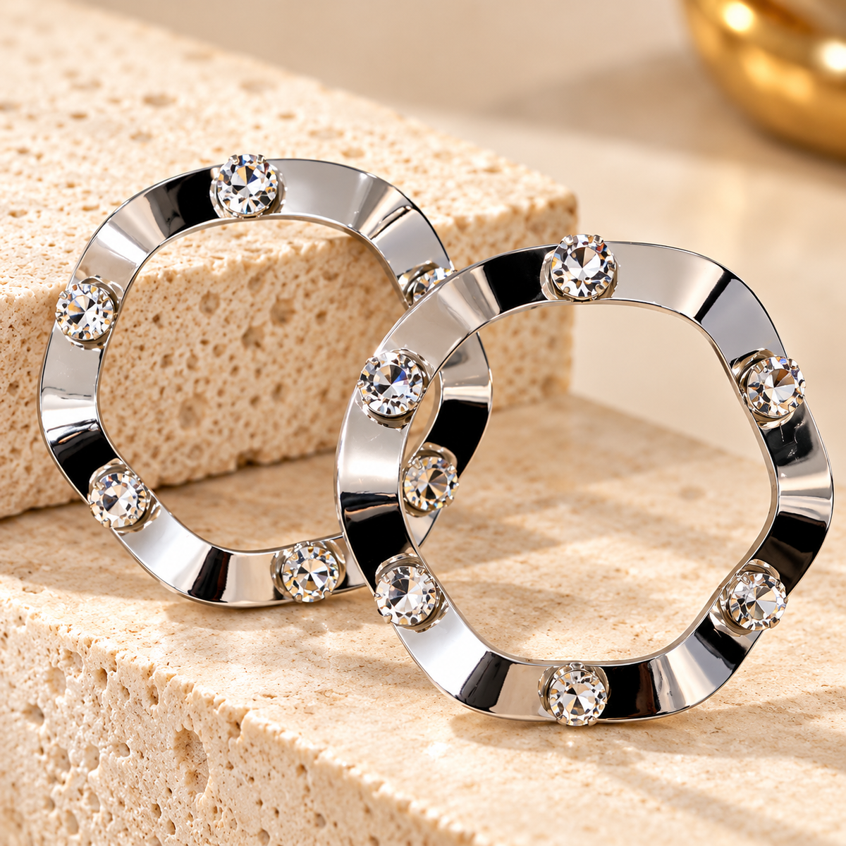 Center Stage- Earrings