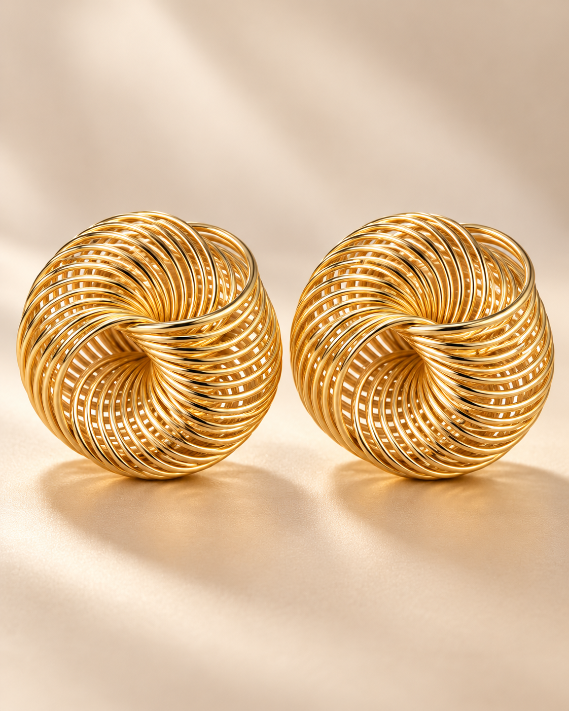 Twist & Shine Hoop- Earrings