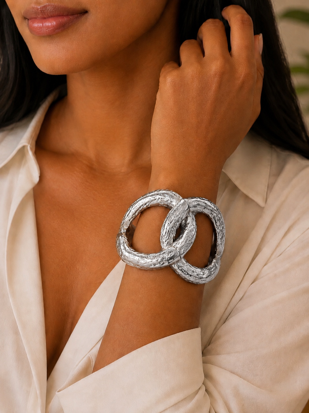 Linked in Luxe- Bracelet
