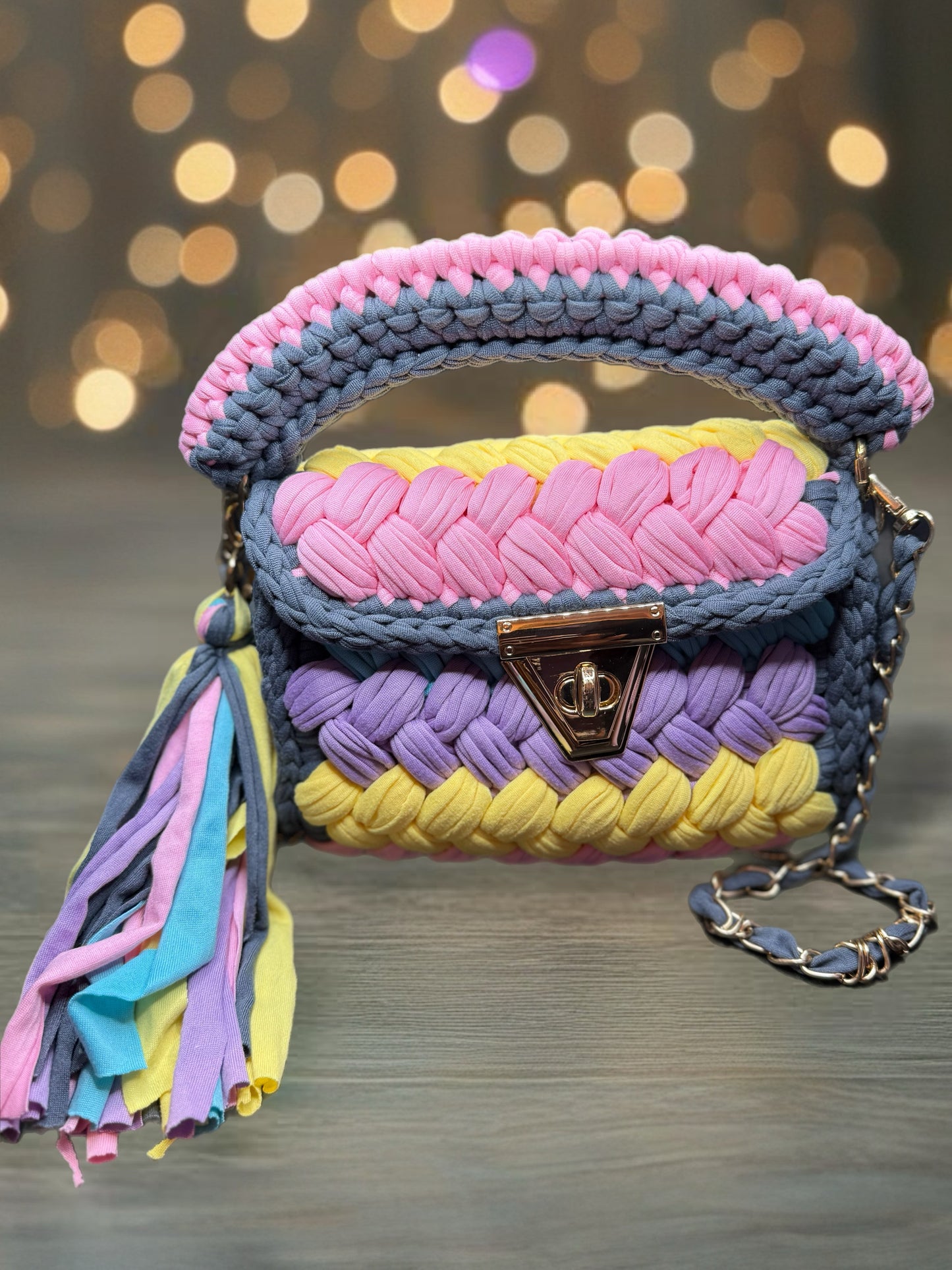 The Knitted Nest Purse