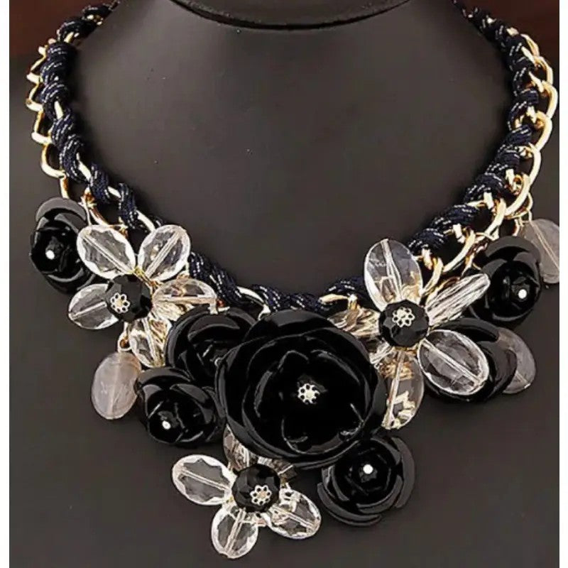 Iron Blossom-Necklace